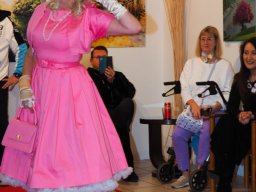 Fashion Show in der Contemplor Galerie Wien am 14. 03. 2024